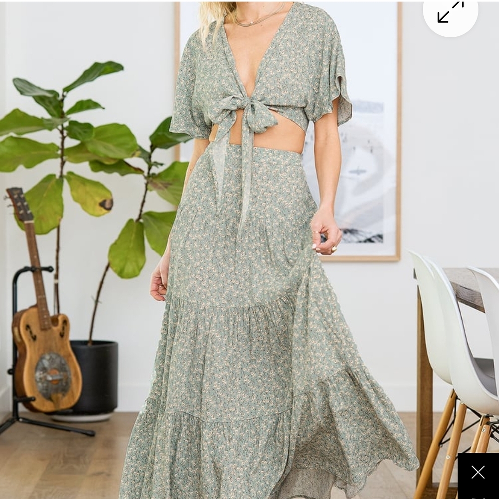 Floral Set Tie-Front Crop And Maxi Skirt Small Lulus Crop S Green NWT